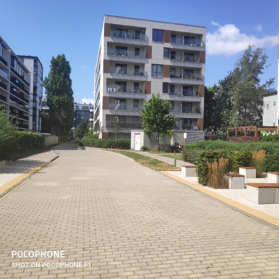 First -- Green Zoliborz Apartment 4 Warszawa Eksteriør billede