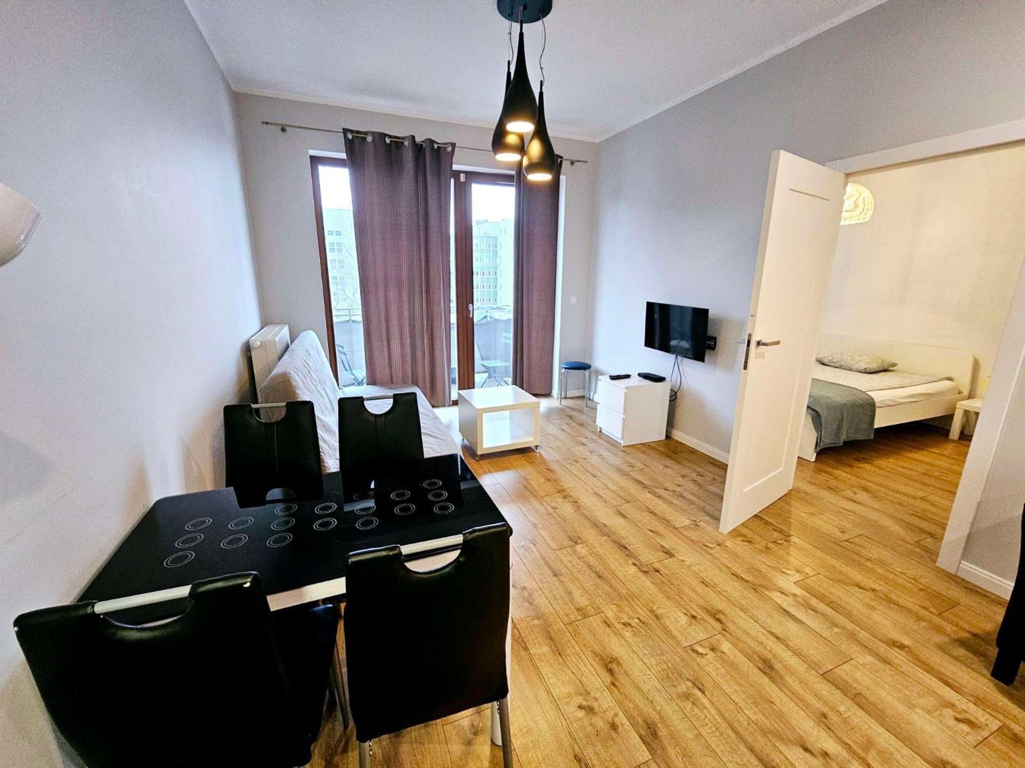 First -- Green Zoliborz Apartment 4 Warszawa Eksteriør billede